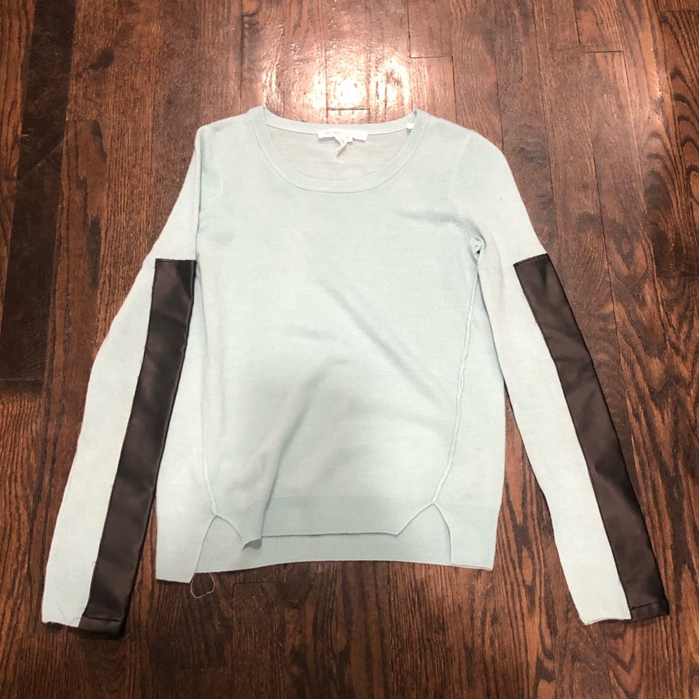 BCBG GENERATION SIZE S SWEATER